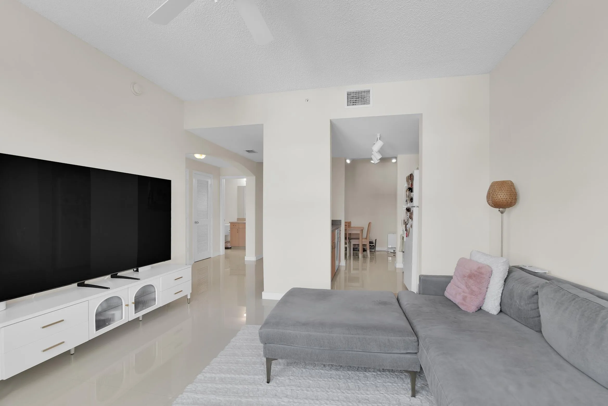 553 NE Third Ave 432 Fort Lauderdale -7