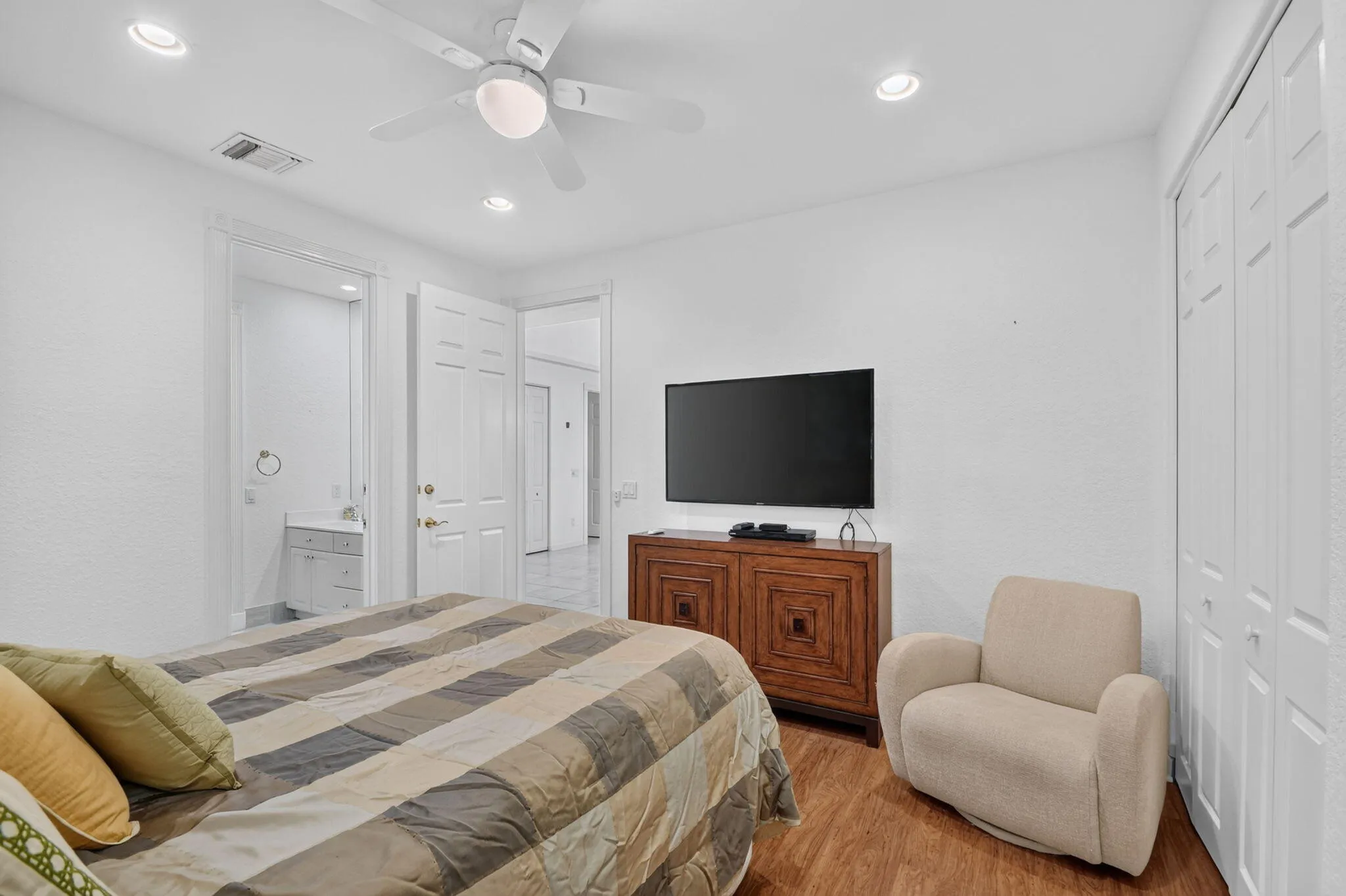 Guest Bedroom 2