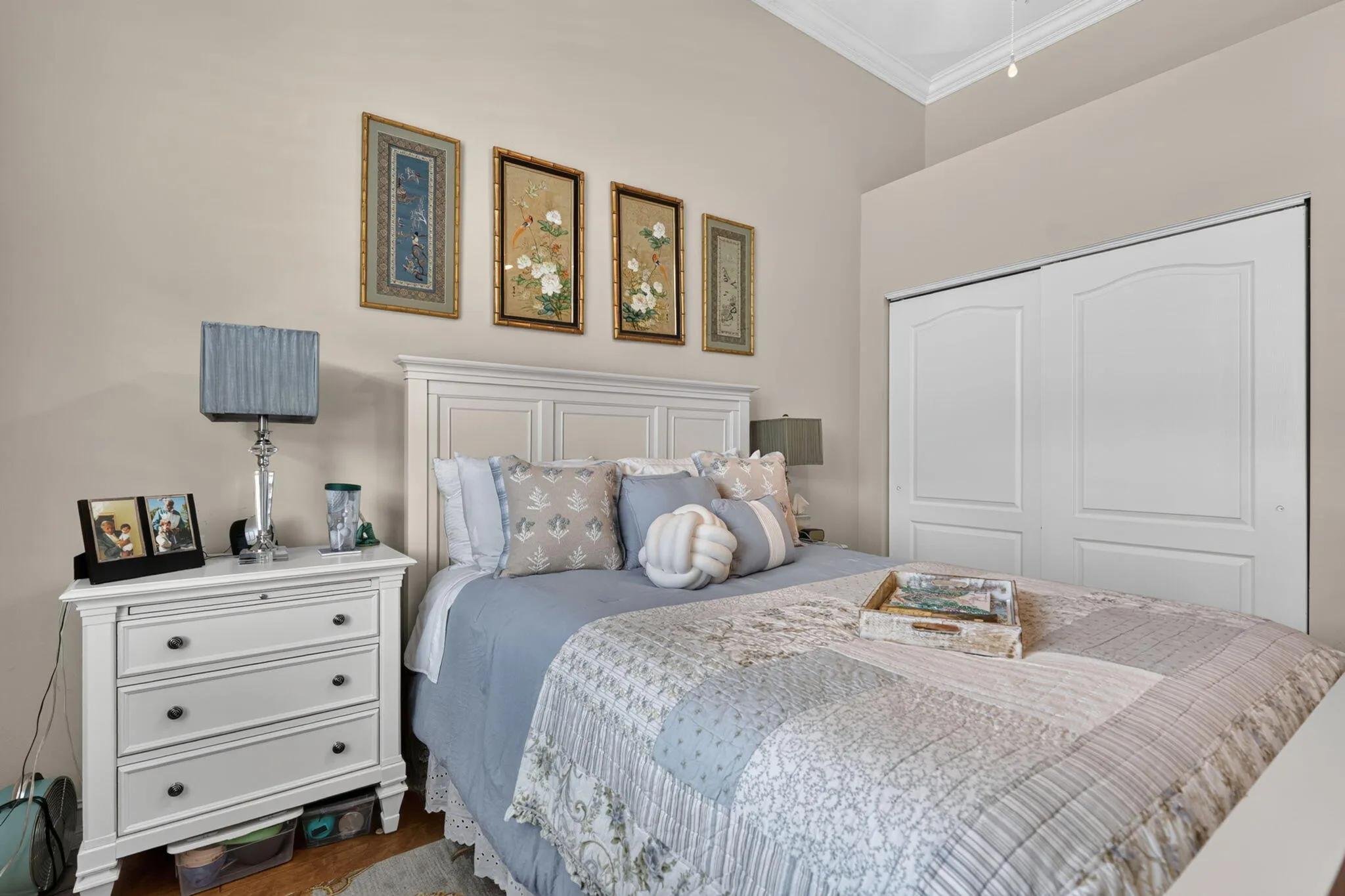 guest bedroom
