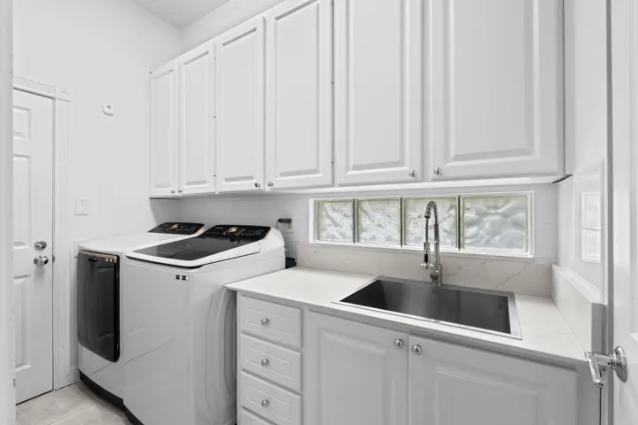 33-web-or-mls-A7409845