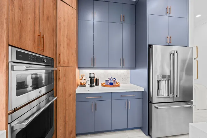 11-web-or-mls-A7409803