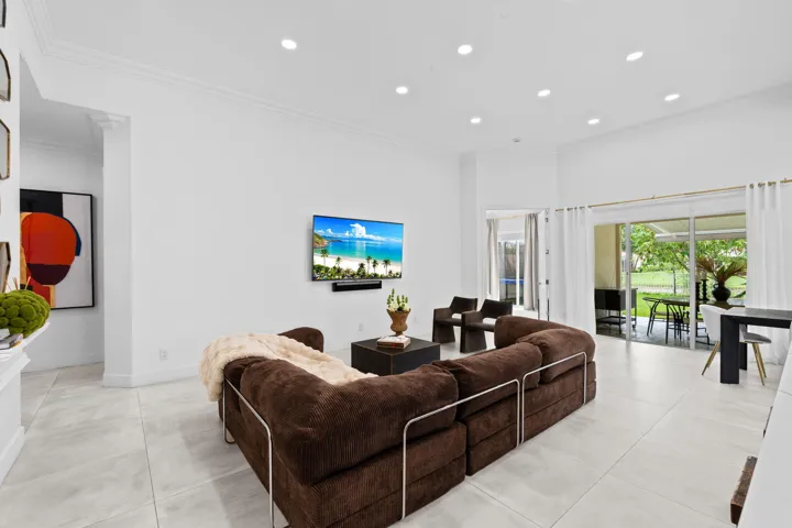 17-web-or-mls-A7409813