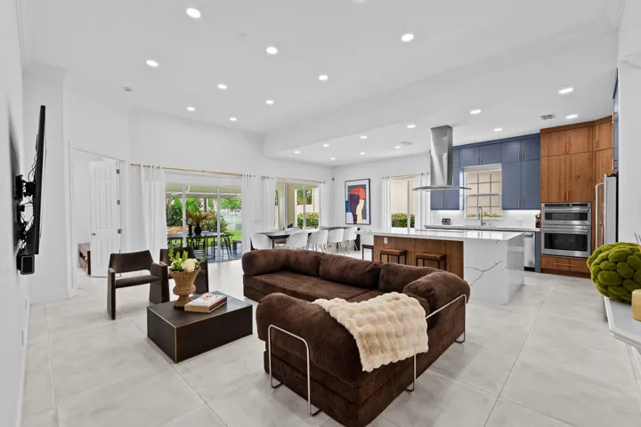18-web-or-mls-A7409816