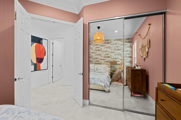 28-web-or-mls-A7409742