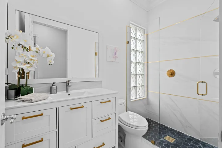 32-web-or-mls-A7409751