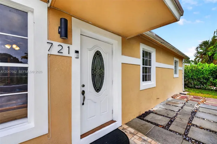 Disclaimer: AI / Virtual Enhancements & Staging Used & driveway cleaned via AI