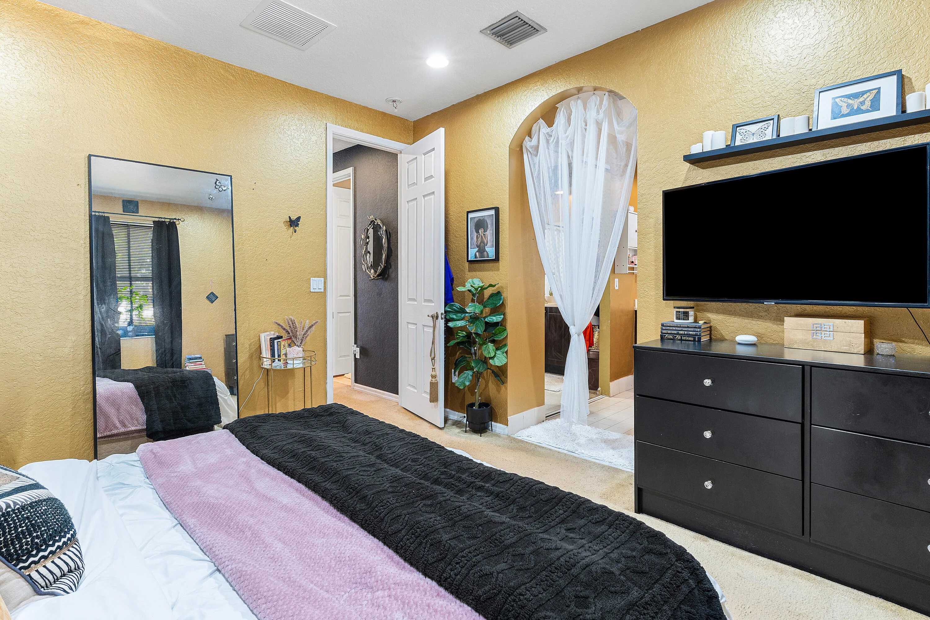 022-2851ProspectRoad-Unit506-FortLauderd