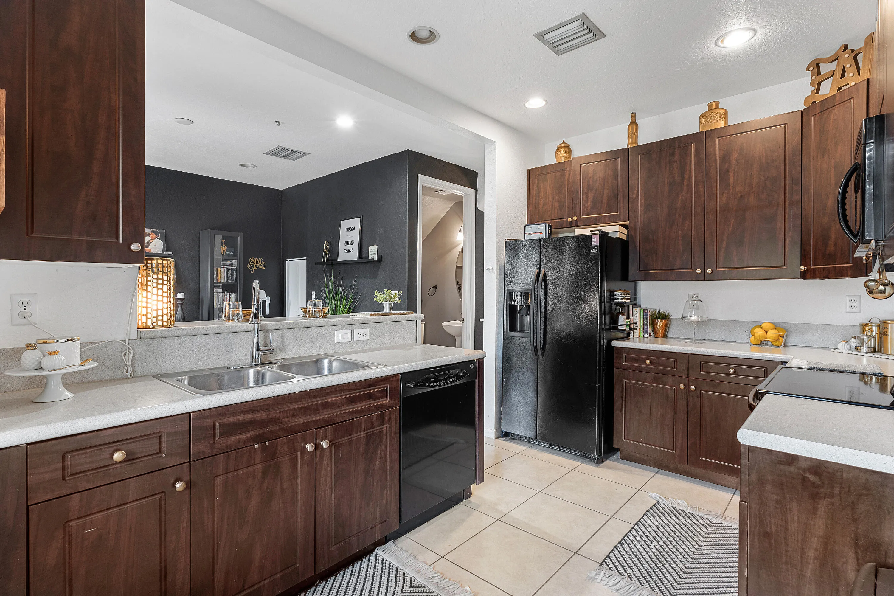 012-2851ProspectRoad-Unit506-FortLauderd