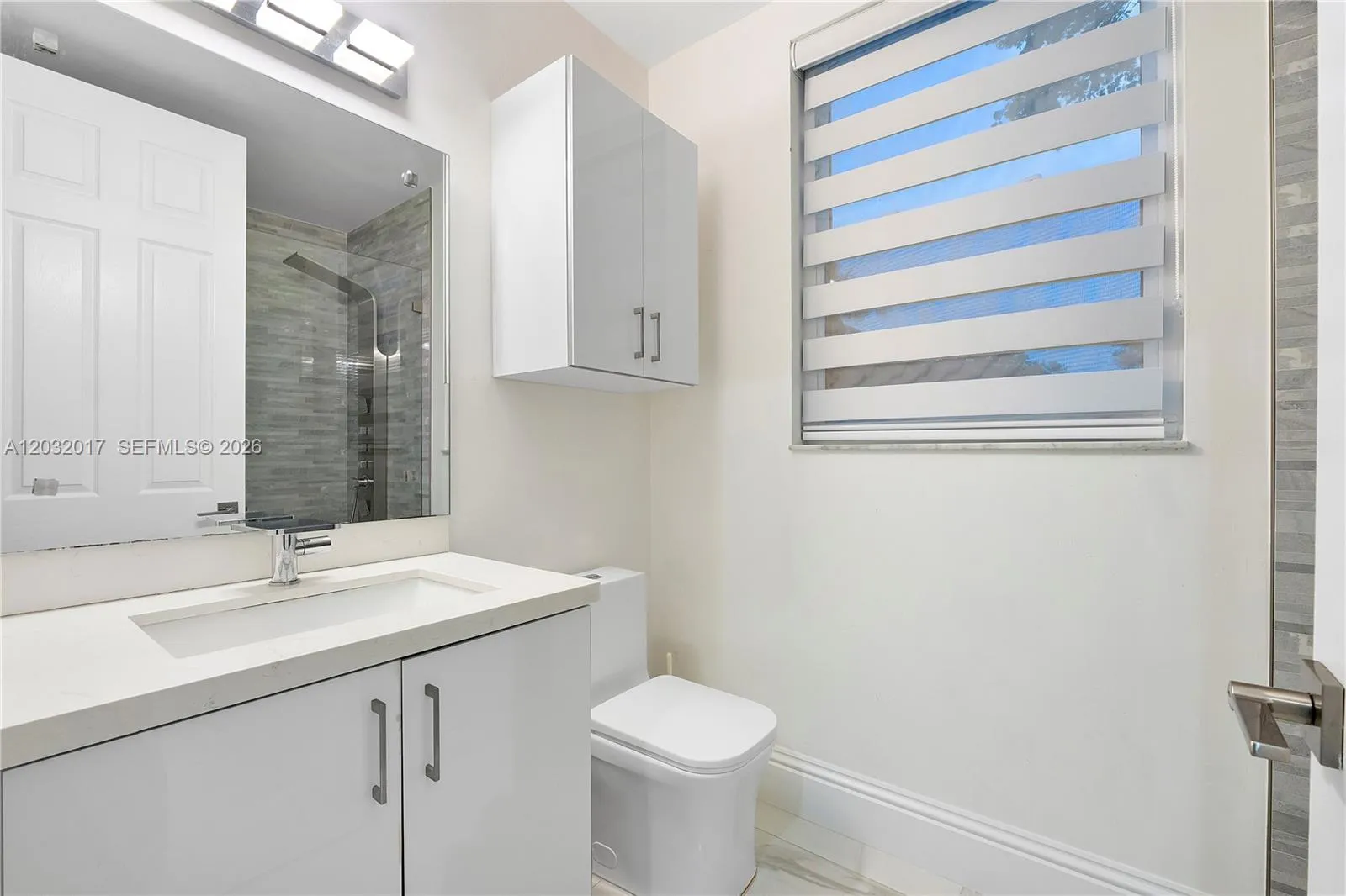 Bonus Room Bathtoom