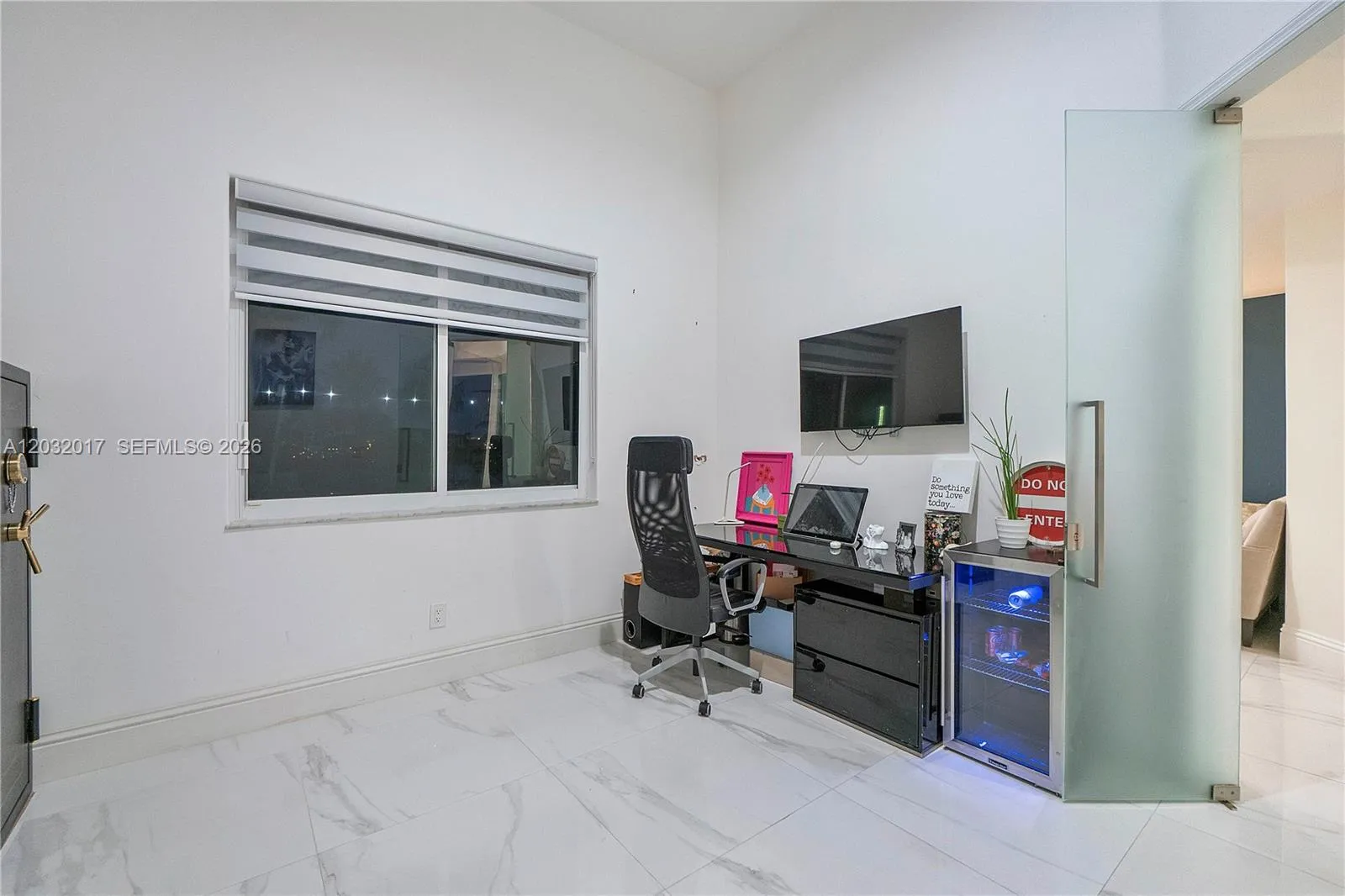 Bedroom #5 or Office -has window, walk in closet and outside full​​‌​​​​‌​​‌‌​‌‌​​​‌‌​‌​‌​‌​​​‌​​ bathroom