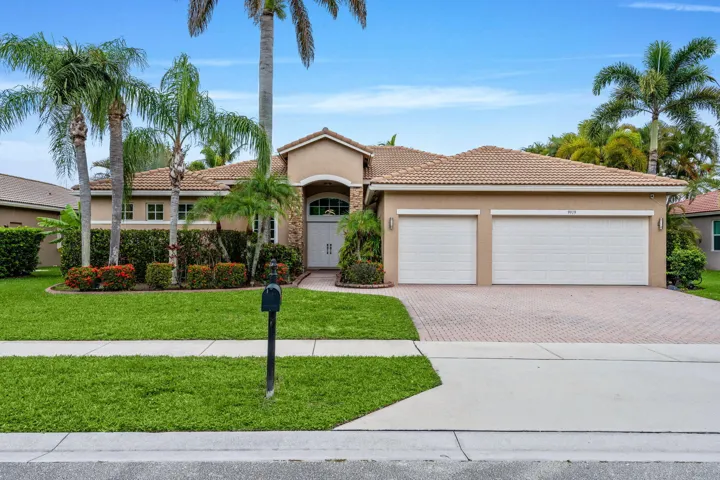 1-web-or-mls-A7409926