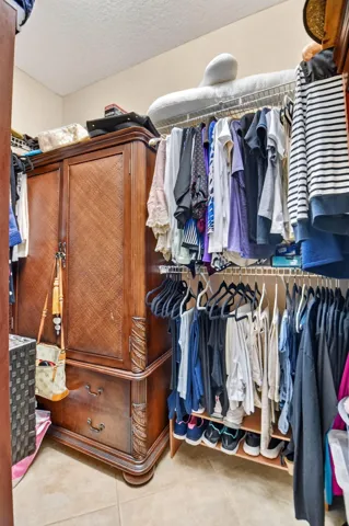 Walk In Closet
