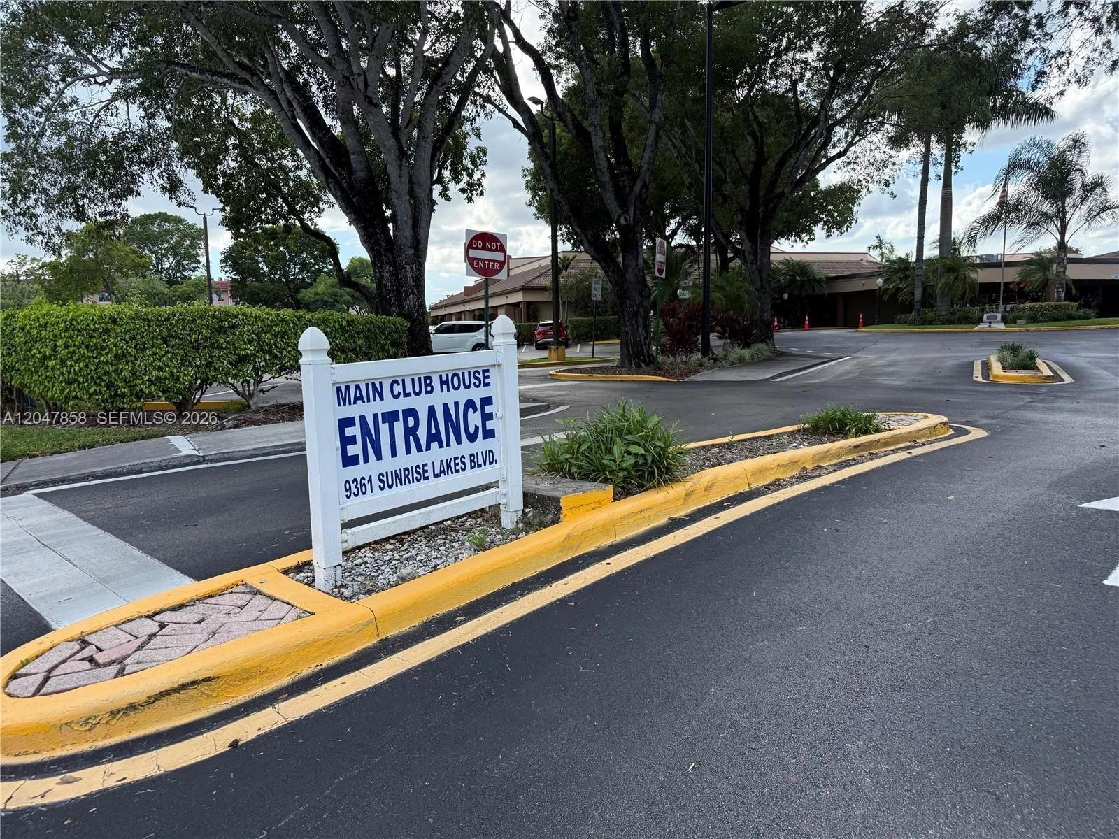 Main Clubhouse Entrance Road