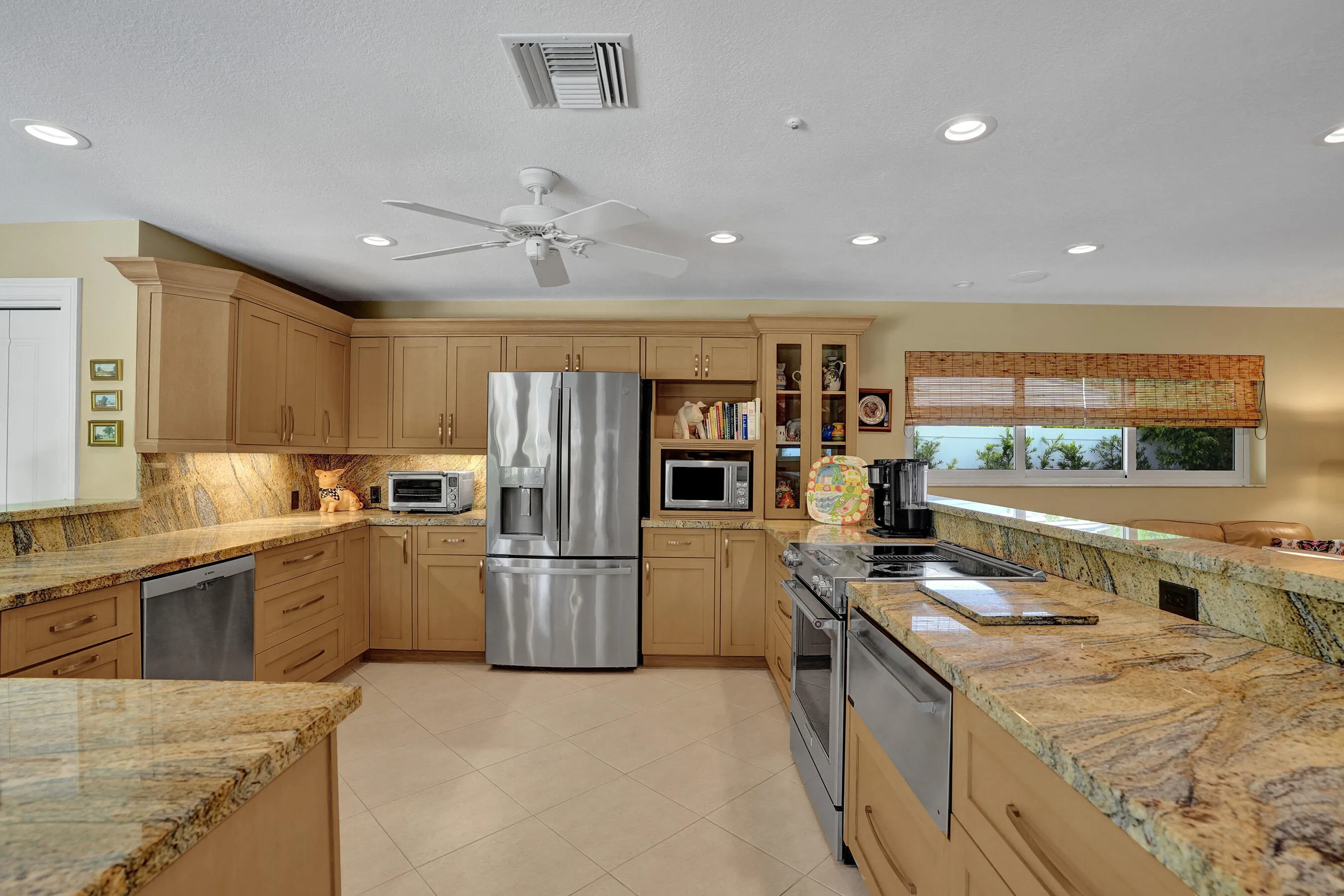 Large Kitchen