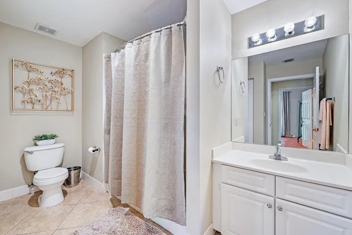 1200 Town Center Dr Unit 225