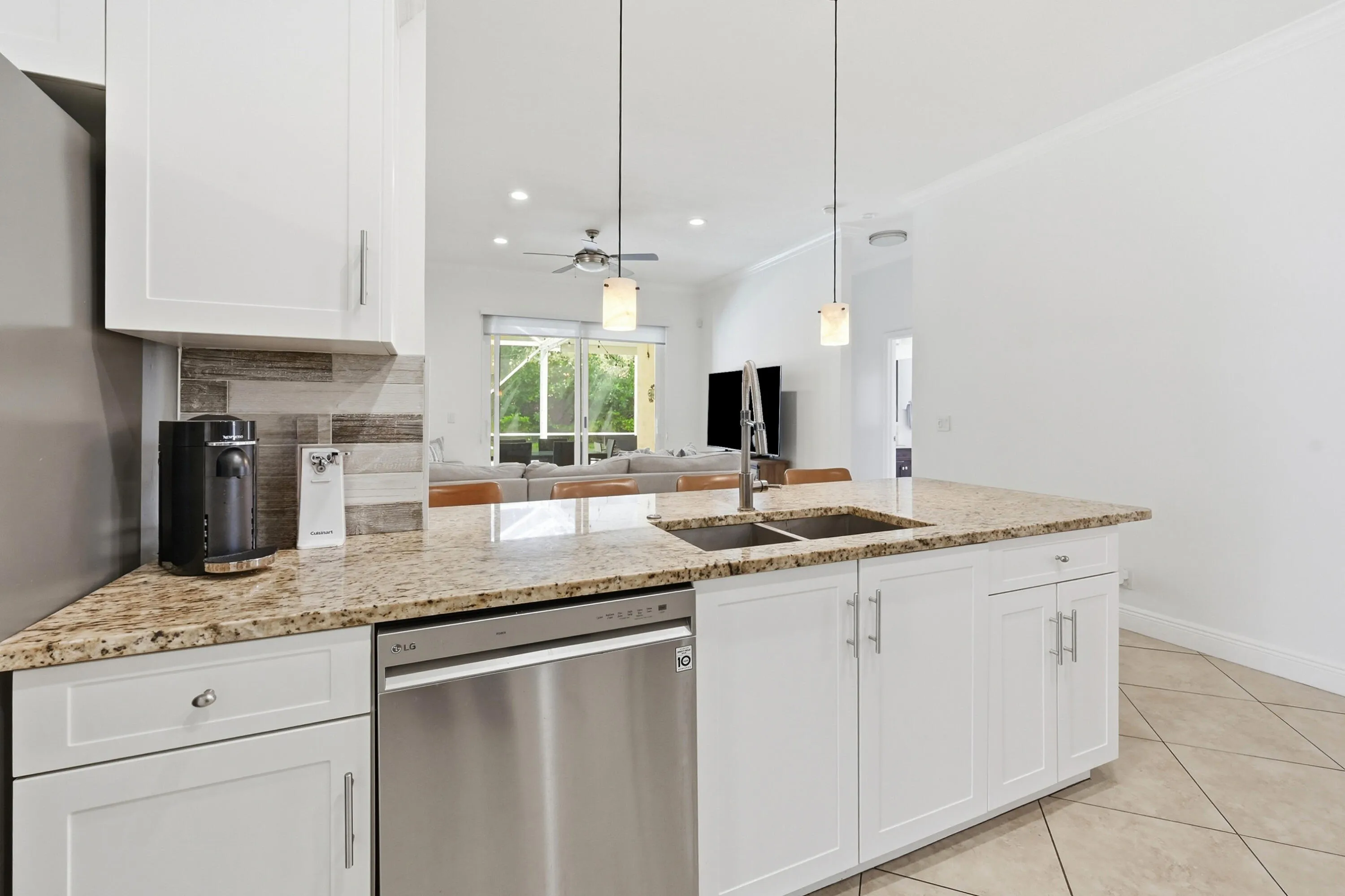 13_kitchen