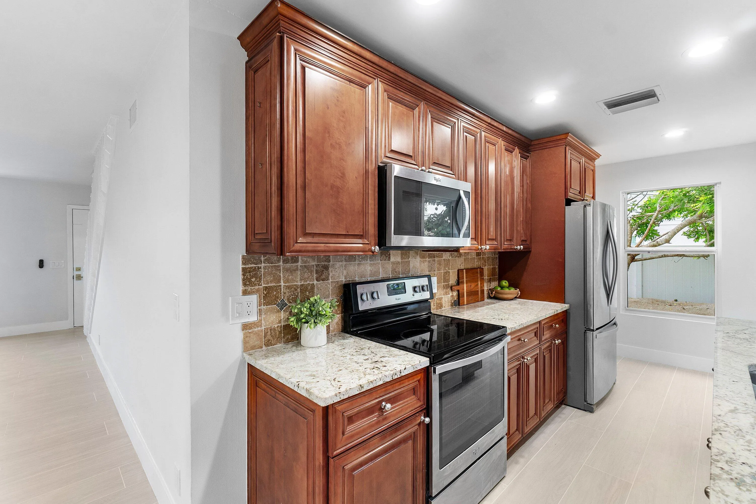 012-5119OakHillRoad-DelrayBeach-FL-33484