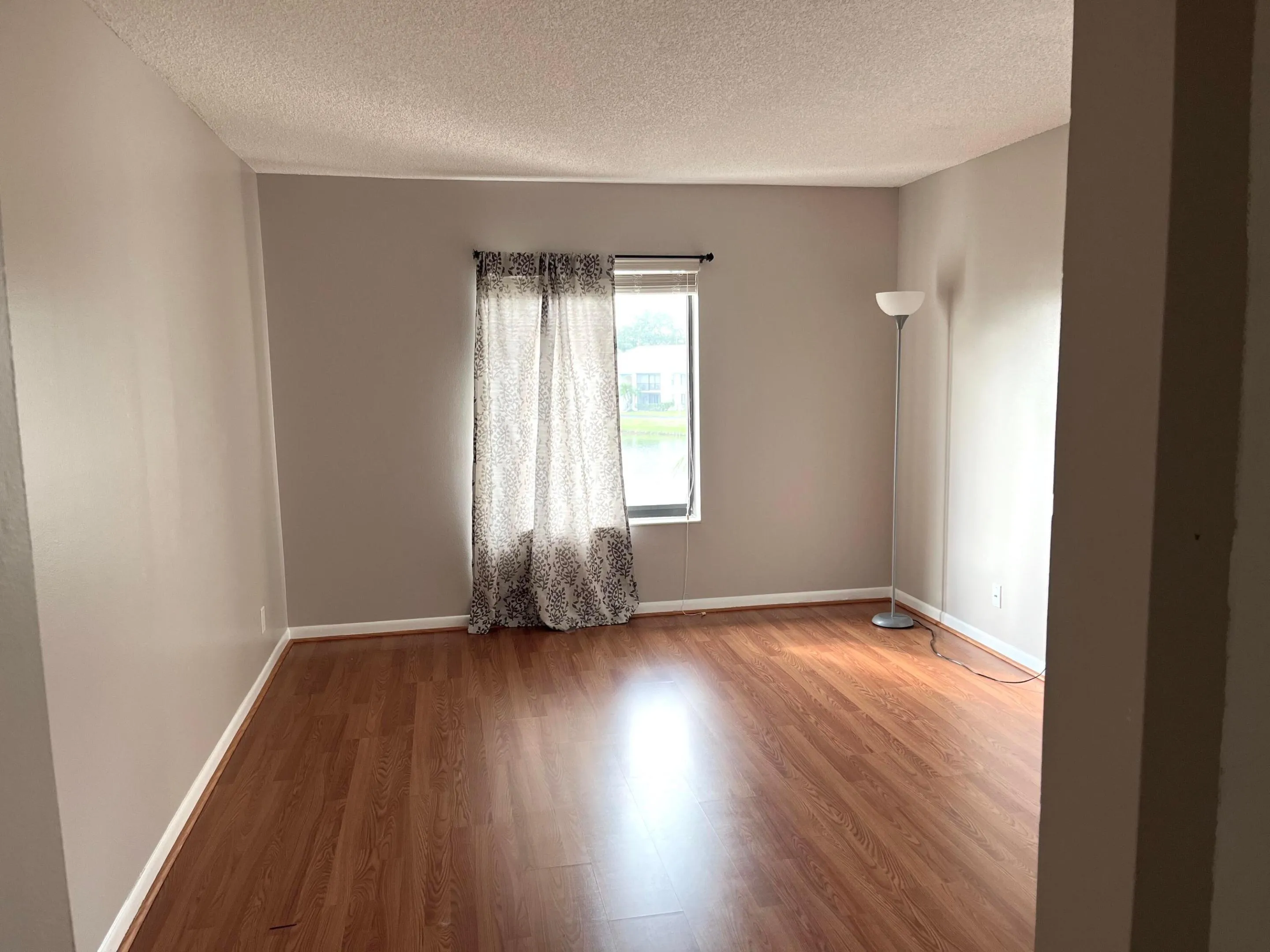 Spacious bedroom
