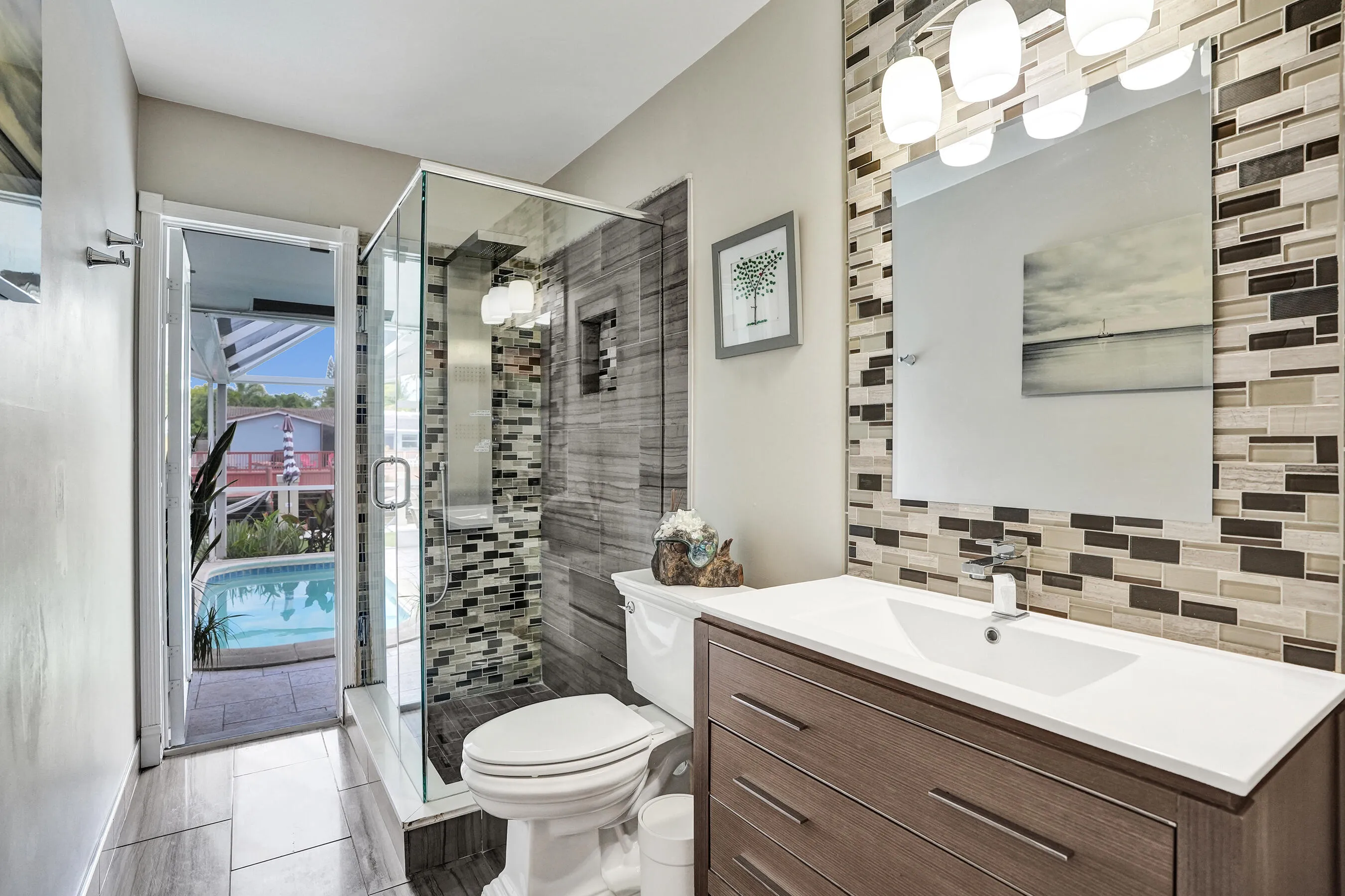 Cabana Bath means no wet floors coming from the pool or boating!
