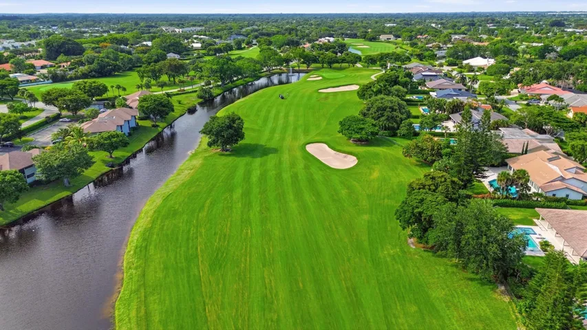The beautifully reimagined Seagate Golf Club offers an exceptional golfing experience set across 300 acres of meticulously maintained landscape. Originally designed by renowned architect Joe Lee and recently transformed through an extensive renovation, the championship course features picturesque tree lined fairways, strategically redesigned bunkers, and expansive new greens that have elevated it into one of Florida's premier private golf destinations. Whether you're an avid golfer or simply appreciate the beauty of the surroundings, the course provides an unforgettable backdrop to life at Seagate Country Club.