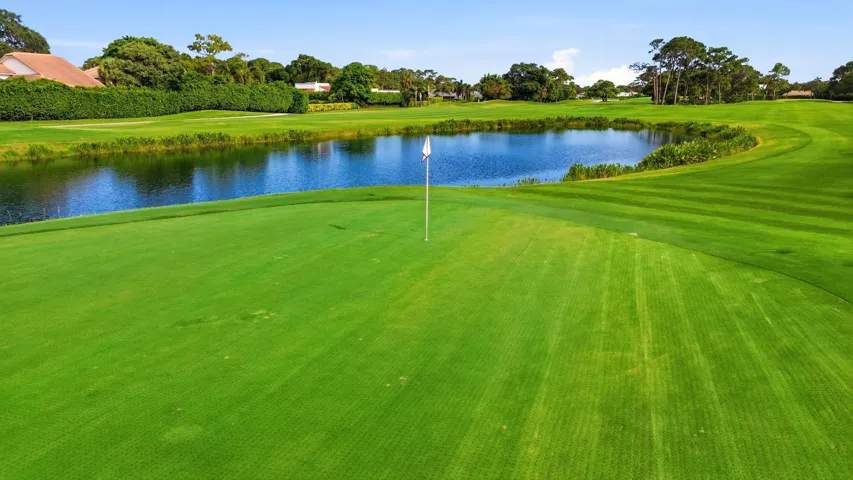 The beautifully reimagined Seagate Golf Club offers an exceptional golfing experience set across 300 acres of meticulously maintained landscape. Originally designed by renowned architect Joe Lee and recently transformed through an extensive renovation, the championship course features picturesque tree lined fairways, strategically redesigned bunkers, and expansive new greens that have elevated it into one of Florida's premier private golf destinations. Whether you're an avid golfer or simply appreciate the beauty of the surroundings, the course provides an unforgettable backdrop to life at Seagate Country Club.