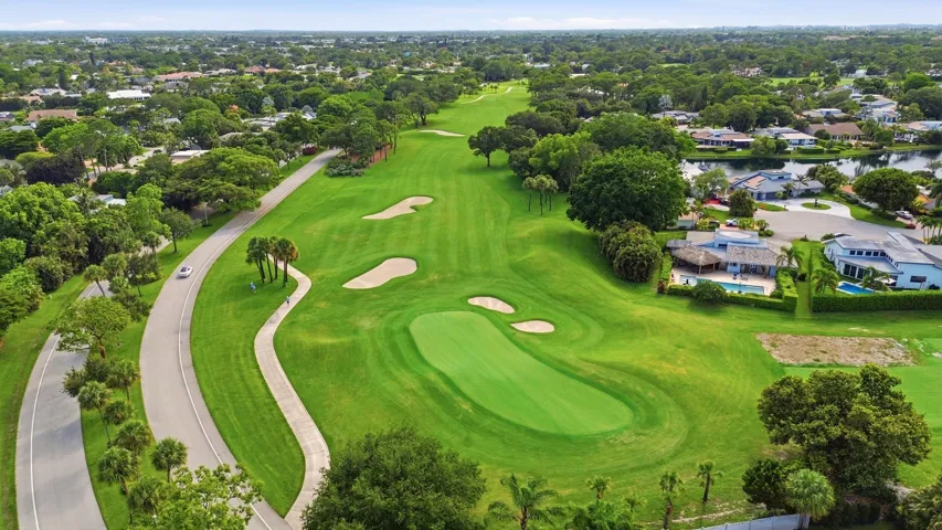 The beautifully reimagined Seagate Golf Club offers an exceptional golfing experience set across 300 acres of meticulously maintained landscape. Originally designed by renowned architect Joe Lee and recently transformed through an extensive renovation, the championship course features picturesque tree lined fairways, strategically redesigned bunkers, and expansive new greens that have elevated it into one of Florida's premier private golf destinations. Whether you're an avid golfer or simply appreciate the beauty of the surroundings, the course provides an unforgettable backdrop to life at Seagate Country Club.