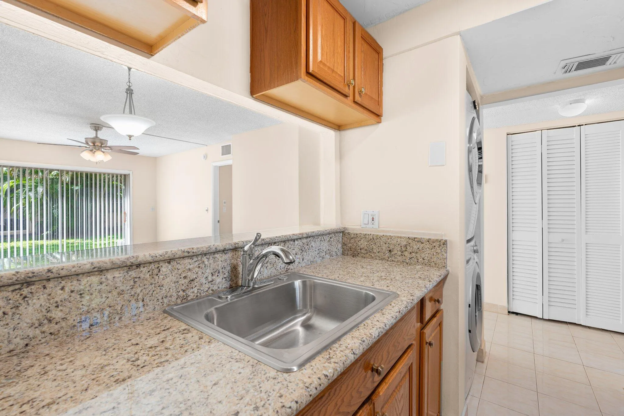 12-web-or-mls-3230 Nw 102nd Ter Coral Sp