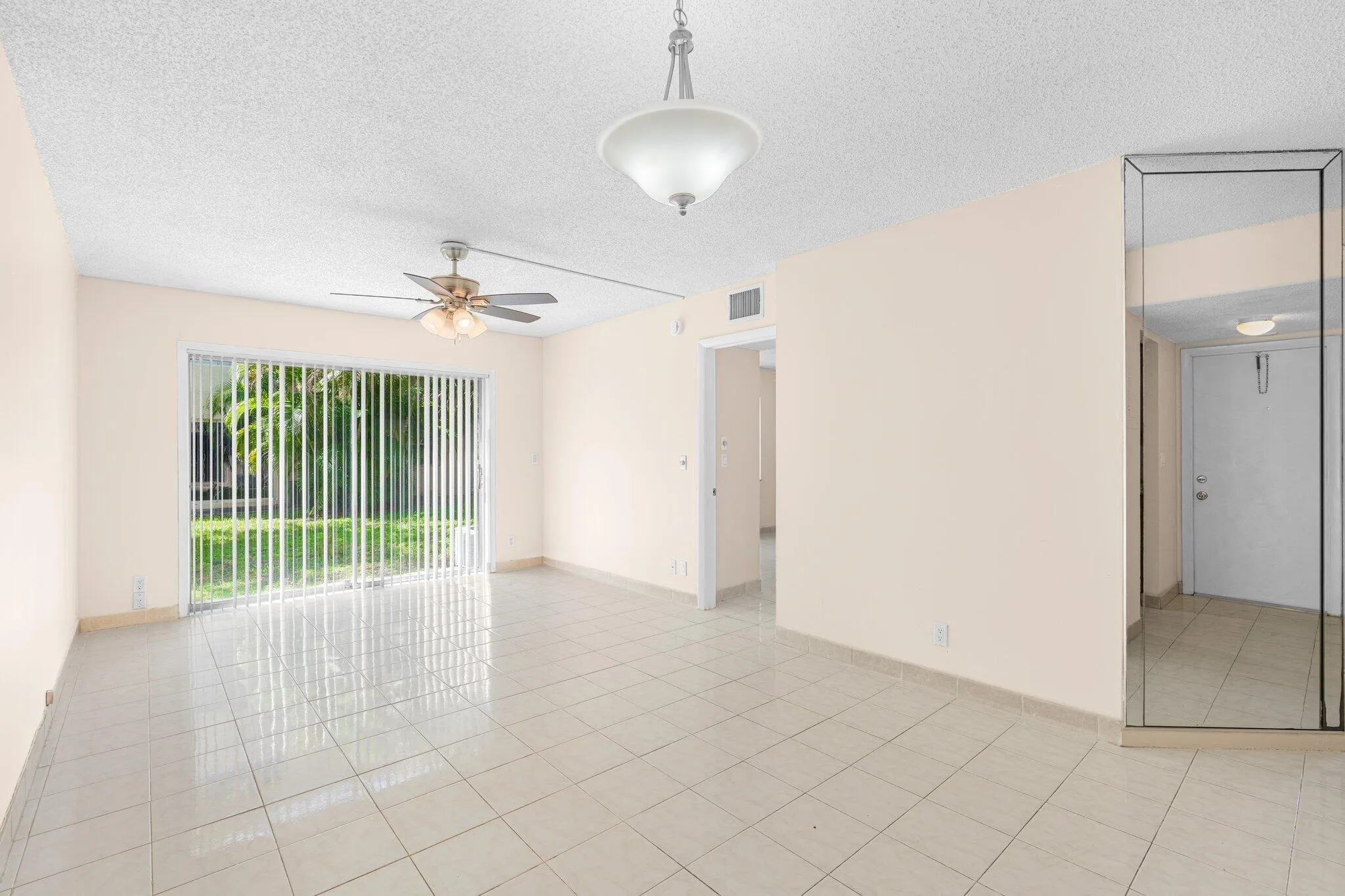 4-web-or-mls-3230 Nw 102nd Ter Coral Spr