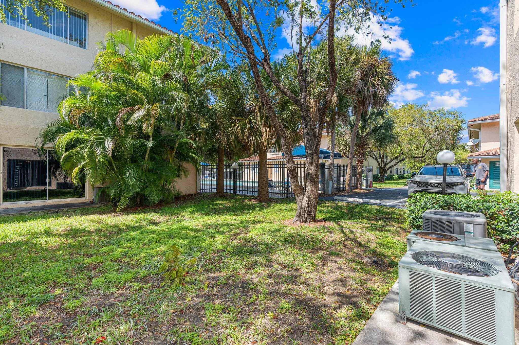 19-web-or-mls-3230 Nw 102nd Ter Coral Sp