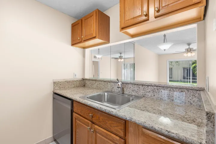 11-web-or-mls-3230 Nw 102nd Ter Coral Sp