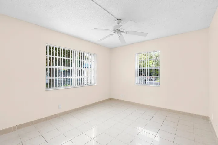 13-web-or-mls-3230 Nw 102nd Ter Coral Sp
