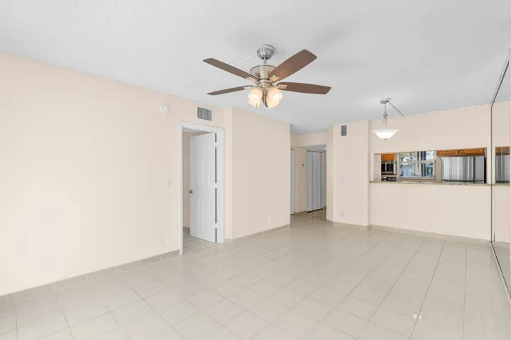 18-web-or-mls-3230 Nw 102nd Ter Coral Sp