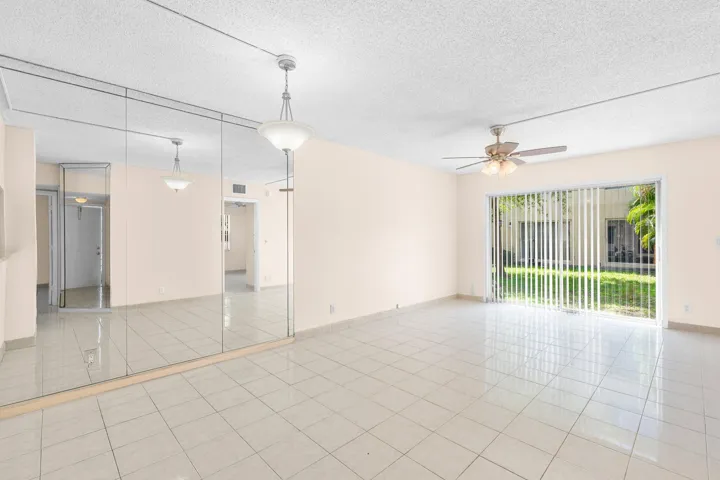 8-web-or-mls-3230 Nw 102nd Ter Coral Spr