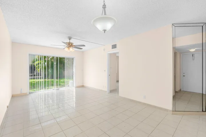 4-web-or-mls-3230 Nw 102nd Ter Coral Spr