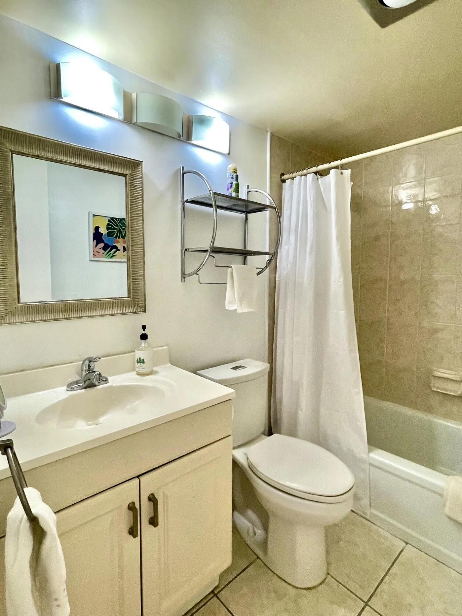 111 Kent G Full Bath