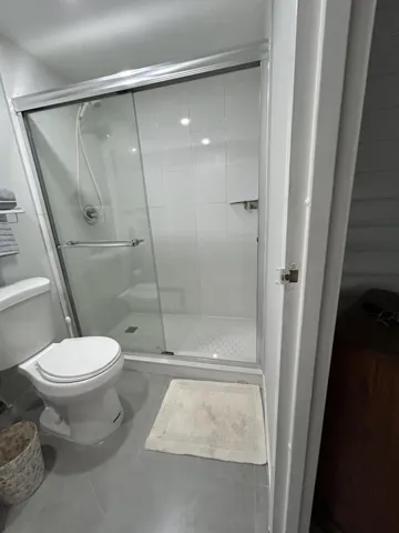 Master Bathromm