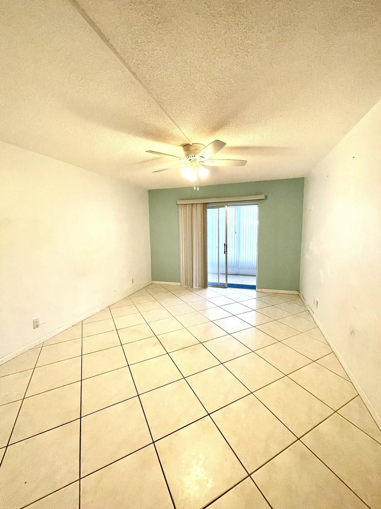 105 Oxford Bedroom