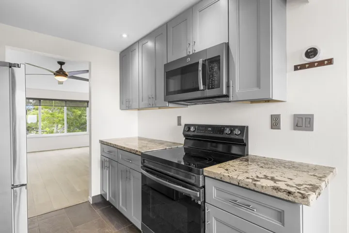 Stainless appliances
