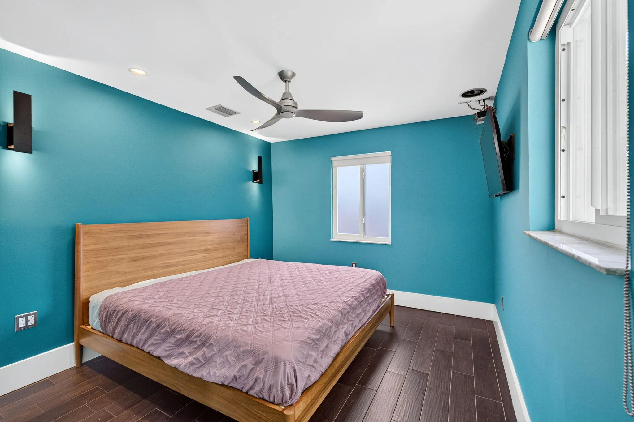 Priamry bedroom