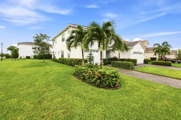 3_5627_opal_dr_loxahatchee_fl_33470_usa_