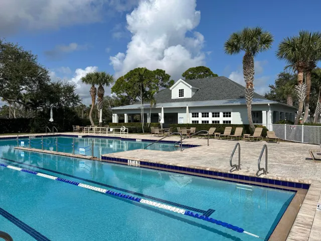 33. Fitness Ctr & pool