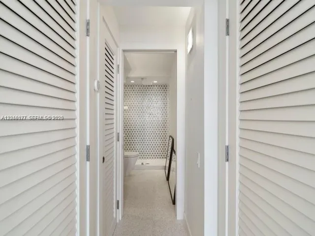 Hallway to 2nd Bathroom