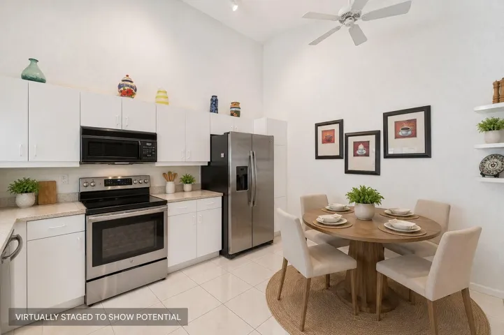 Bright eat-in space perfect for casual meals & morning coffee.