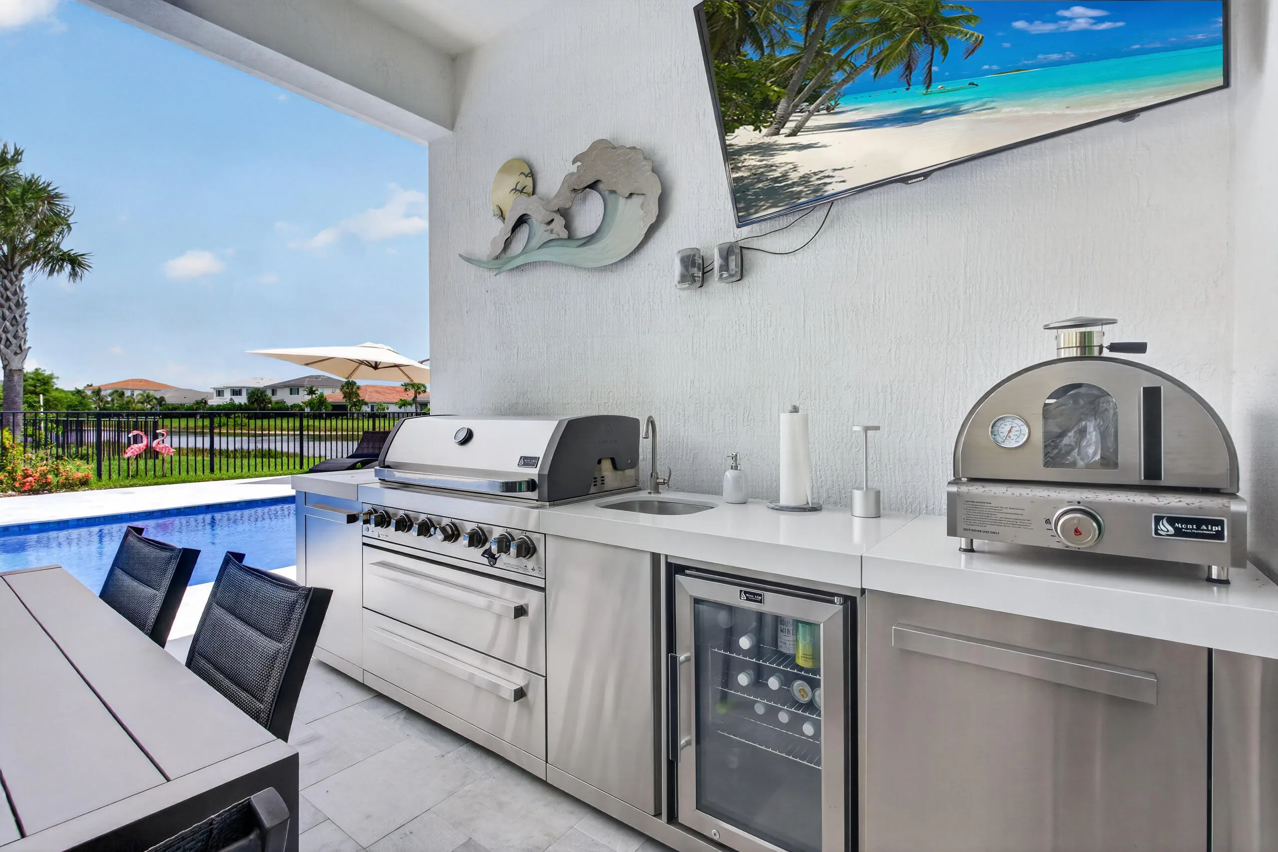 Outdoor Kitchen