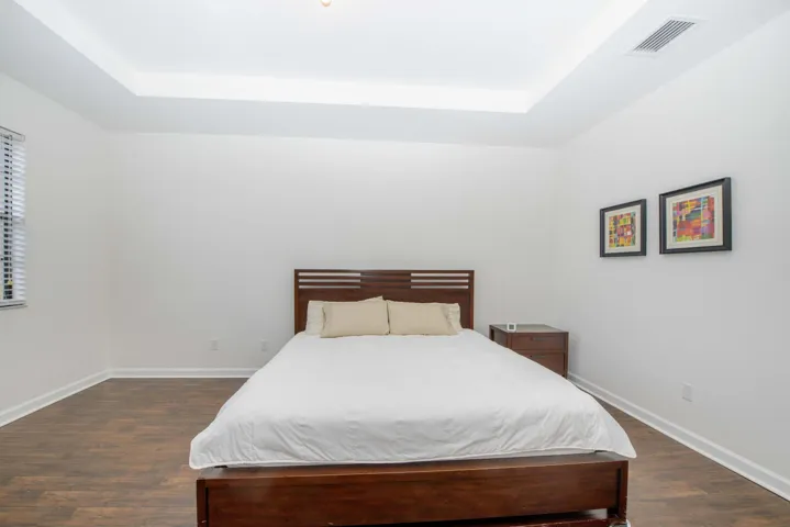 08- Master room (2)