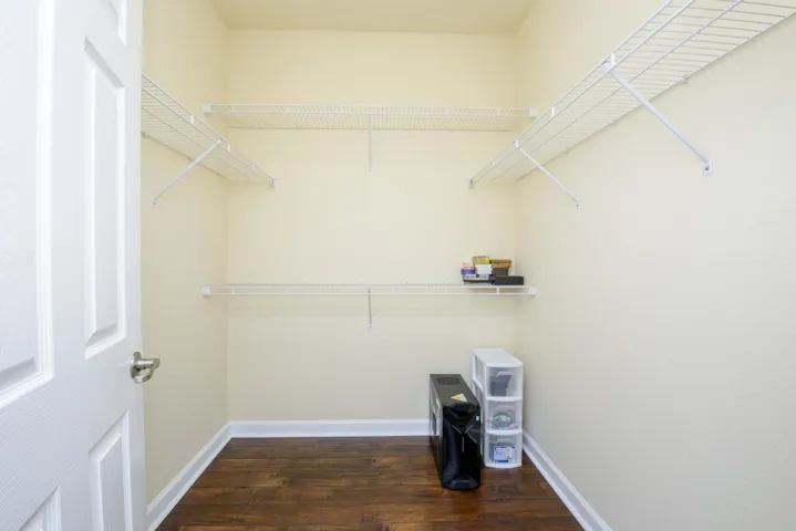 10- Master walking closet (1)