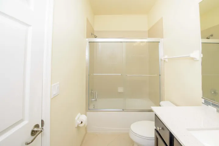 12- 2nd Bathroom (1)