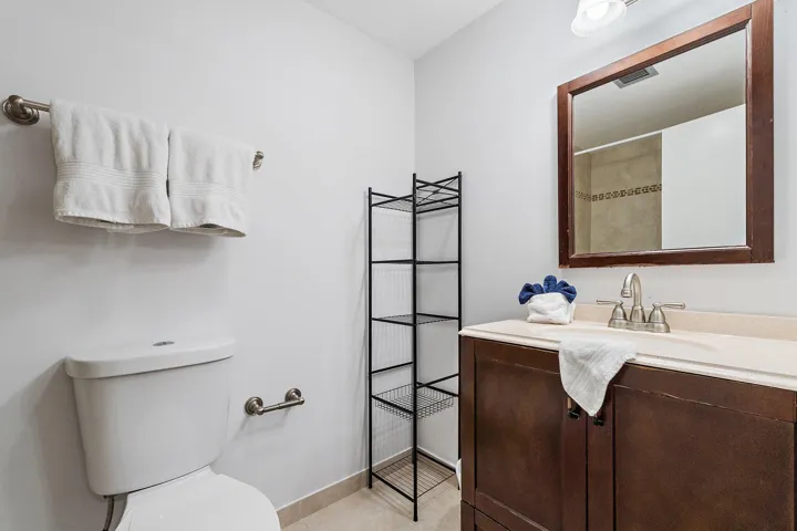 026-353SouthUSHighway1-B8-FortPierce-FL-