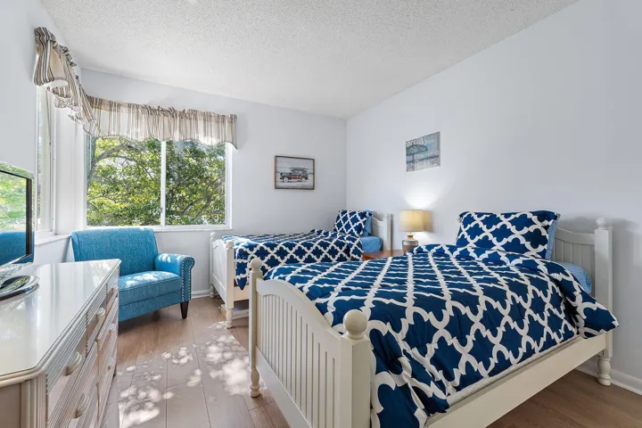 023-353SouthUSHighway1-B8-FortPierce-FL-