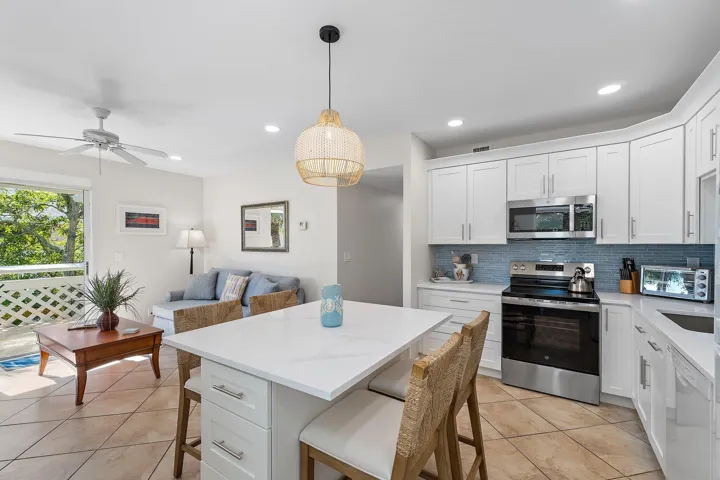 019-353SouthUSHighway1-B8-FortPierce-FL-